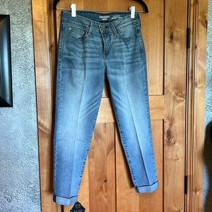 Denizen from Levi’s Modern Skinny Crop Jeans